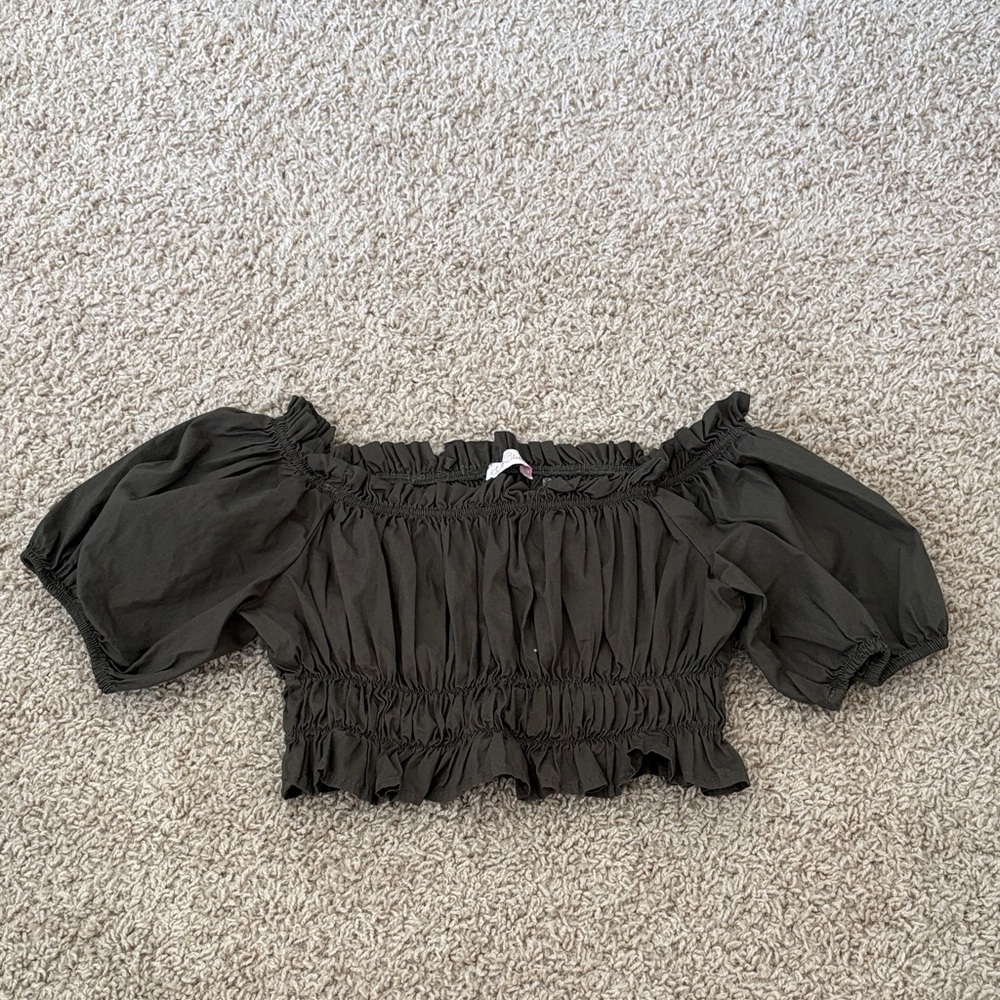 Jr Olive green Off-Shoulder crop top